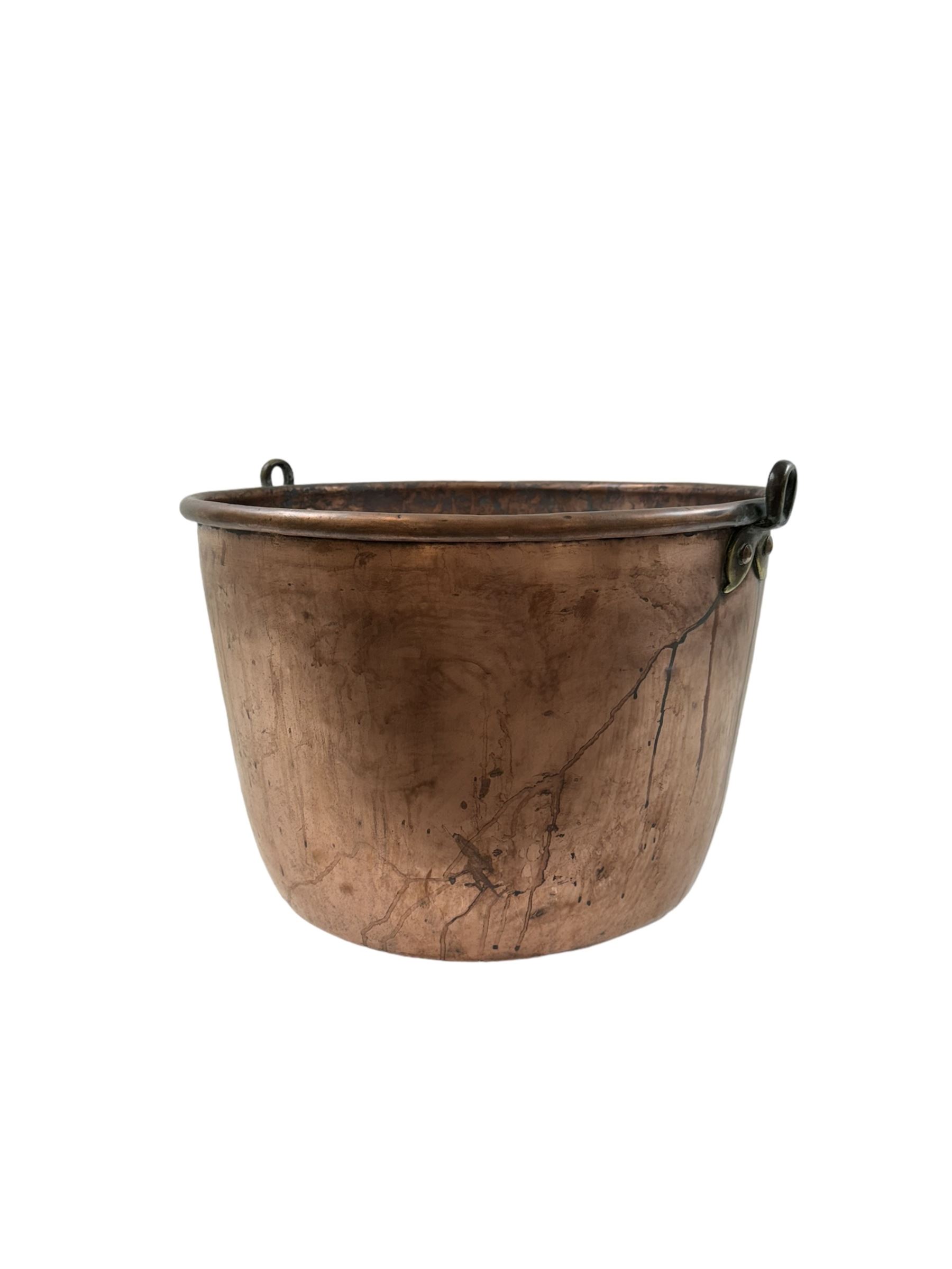 Large copper cauldron, H37cm, D52cm