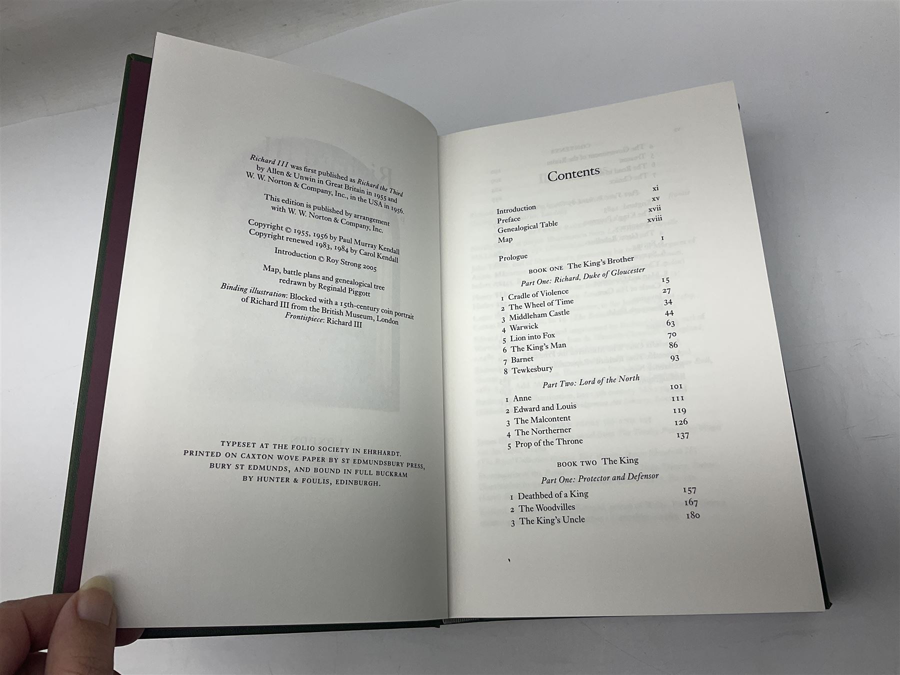 Folio Society - twenty-one volumes including All Quiet on the Western Front, The Twelve Caesars, Richard III, If this is a Man etc 