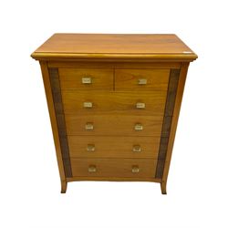 Winsor - Light oak chest, fitted with two short and four drawers
