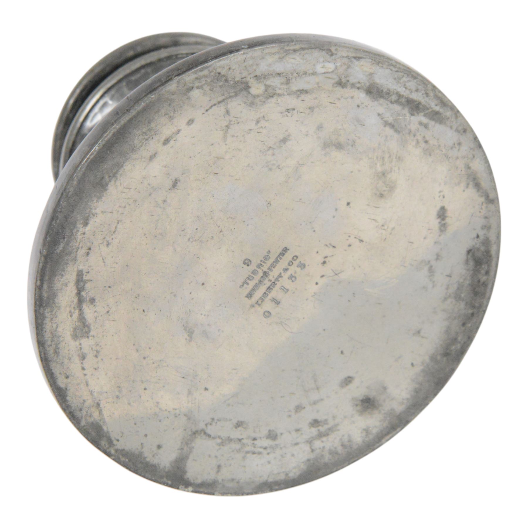 Liberty Tudric pewter ink well, the hinged lid opening to reveal original bakelite liner, stamped marks to base Tudric English Pewter Liberty & Co 01135