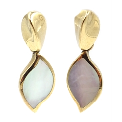  Pair off 9ct gold mother of pearl pendant earrings, hallmarked  