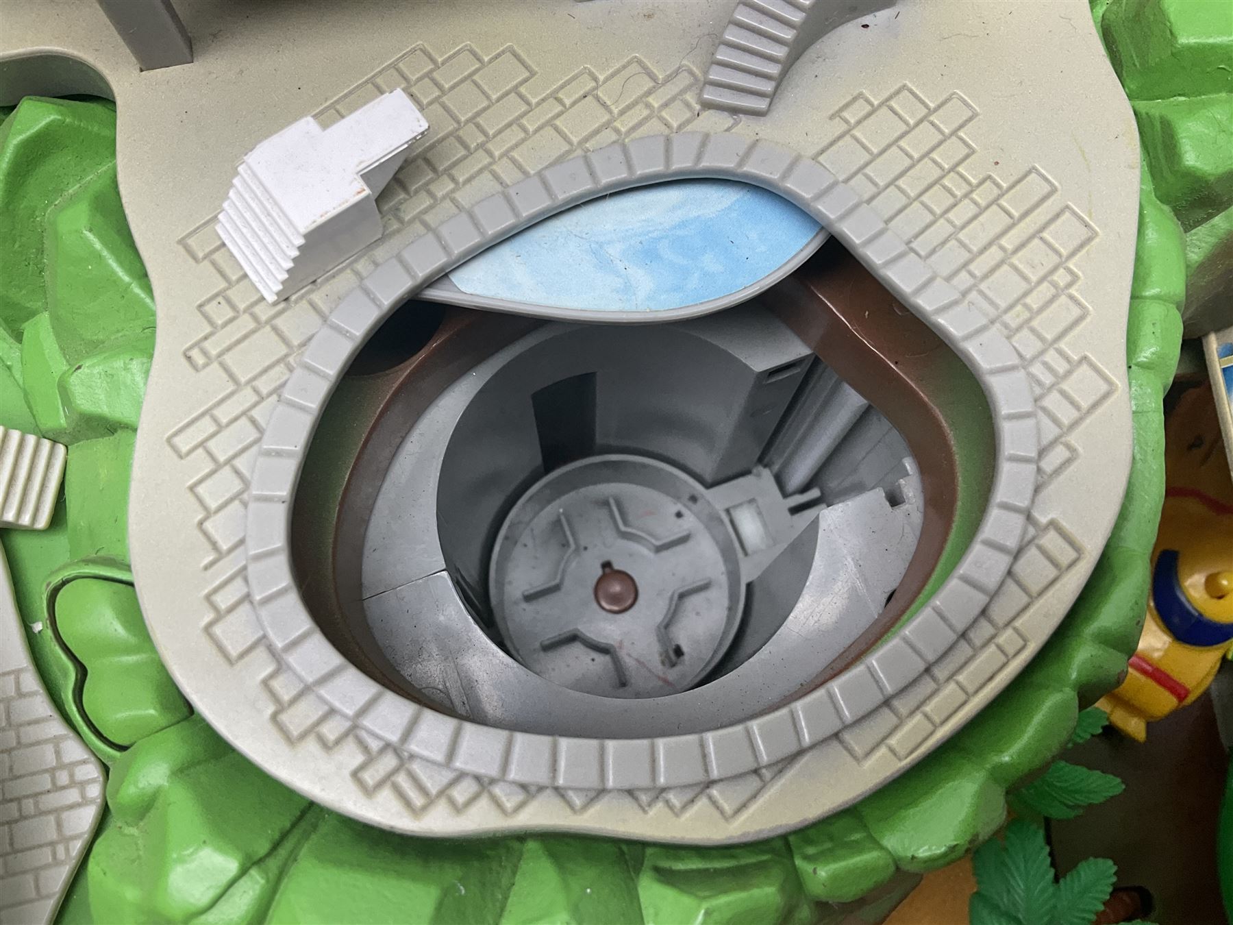 Quantity of Thomas the Tank Engine playsets and track, and Thunderbirds 2004 Tracy Island playset with some associated vehicles, in two boxes 