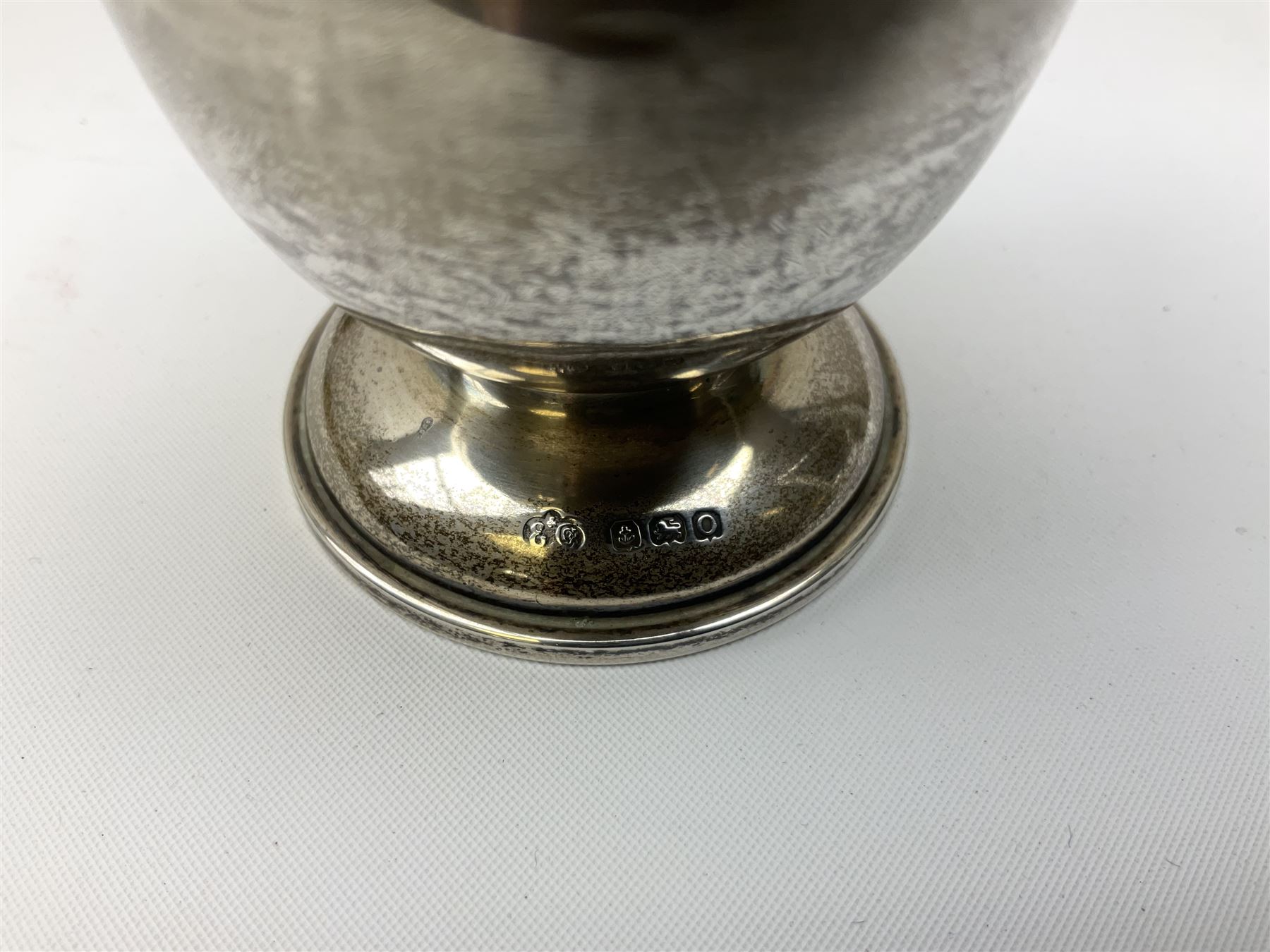 20th century silver sugar caster, of typical baluster form, hallmarked Elkington & Co Ltd, Birmingham, approximate weight 62 grams