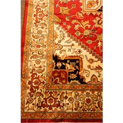  Persian Heriz design beige ground rug/wall hanging, 230cm x 160cm  