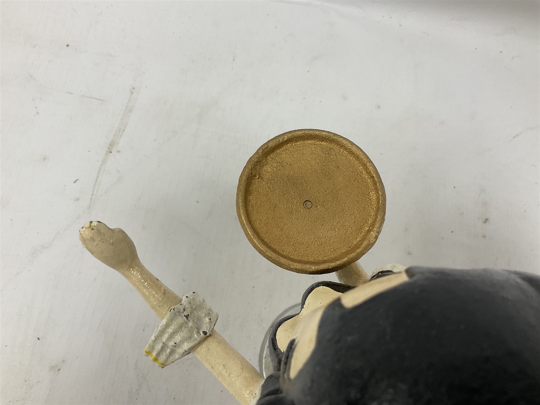 Cast metal Betty Boop, holding a waitress tray, H30cm