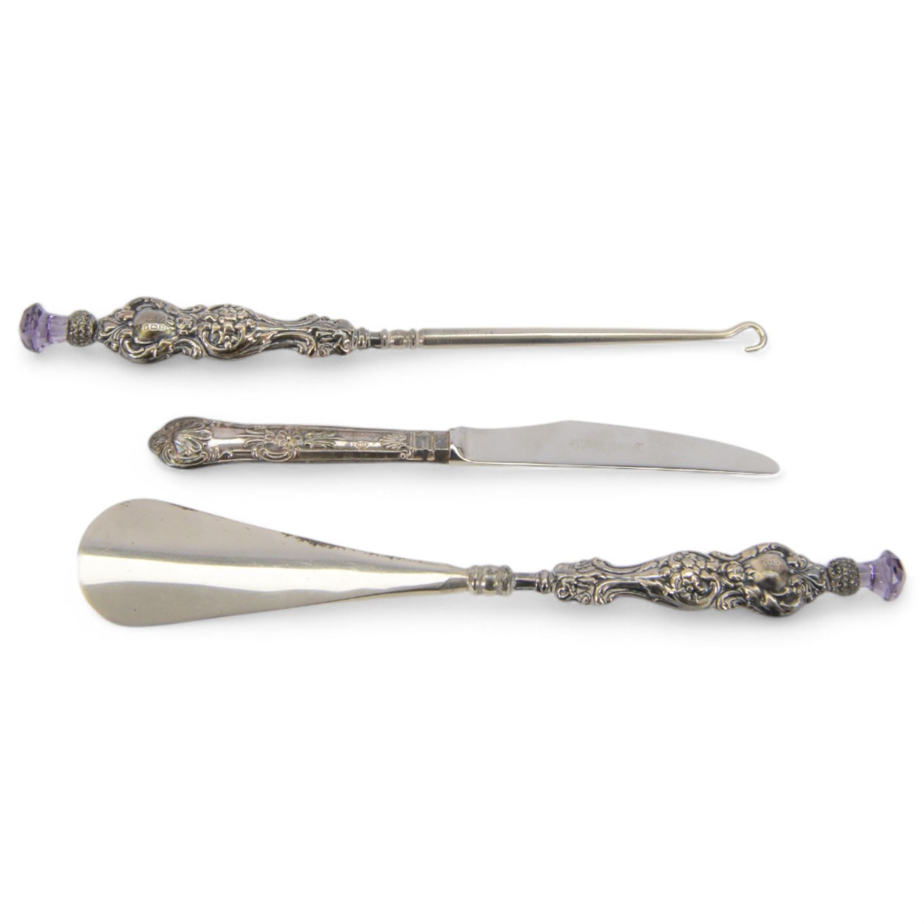 Mid 20th century silver caddy spoon, with palmette bowl and handle, hallmarked A Chick & Sons Ltd, London 1966, together with an early 20th century silver handled shoe horn and button hook and a a silver handled knife, all hallmarked 