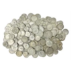 Approximately 1600 grams of pre 1947 Great British silver coins, including sixpences, shillings, florins and halfcrowns