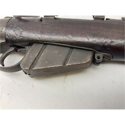 WW1 Lee Enfield SMLE bolt-action rifle, dated 1918, with single barrel band and bayonet fitting L113cm FIREARMS CERTIFICATE REQUIRED OR RFD