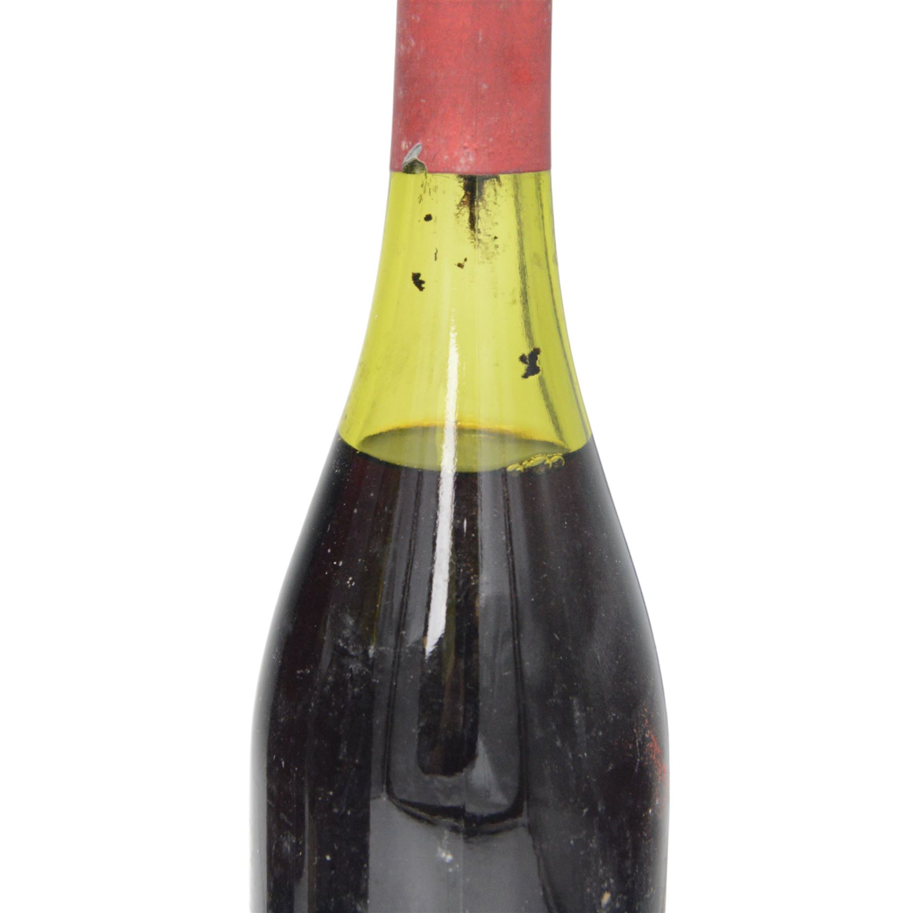 Mix red wine; Grand Vin de Chateau Latour 1953 Premier Grand Cru Classe, Pauillac, Chateau Lafite Rothschild 1953 Premier Cru Classe, Pauillac, Quimta Do Vesuvio 1991 vintage port and two other bottles of red wine, various contents and proof 