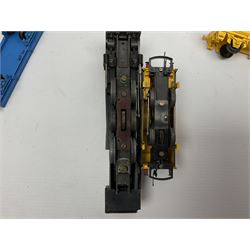 '00' gauge - Hornby Freightmaster train set with Class 31 A1A-A1A diesel locomotive No.D5572; Tri-ang RS24 train set (lacking locomotive); both boxed; three unboxed locomotives (one for spares or repair); four wagons; and quantity of track