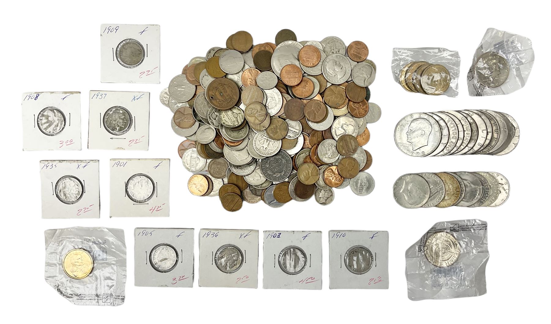 Mostly United States of America coinage, including 1828 one cent, buffalo nickels, various half dollar and dollar coins etc