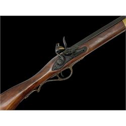 Reproduction non-firing Kentucky style flintlock musket musket, the 87.5cm hexagonal barrel with ramrod under, brass and brassed furniture and patch box to walnut stock L131cm overall