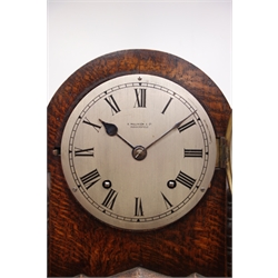  Late 19th century oak cased bracket clock, silvered Roman dial marked 'B. Mallinson & Co. Huddersfield', twin train movement chiming the quarter hours on four gongs, back plate inscribed 'Patent no. 25242/20', H31cm  