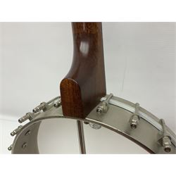Deering seventeen-fret tenor banjo with cast metal body, serial no.H275, L79cm overall; in fitted hard carrying case