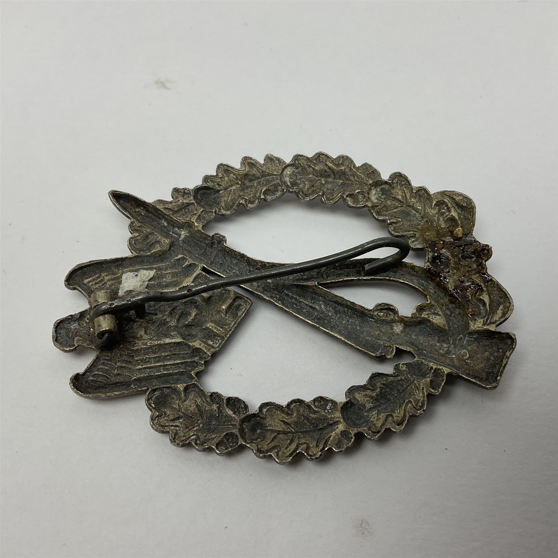 WW2 German 'silver' Infantry Assault badge marked BSW verso; another Infantry Assault badge; and a silvered General Assault badge (3)