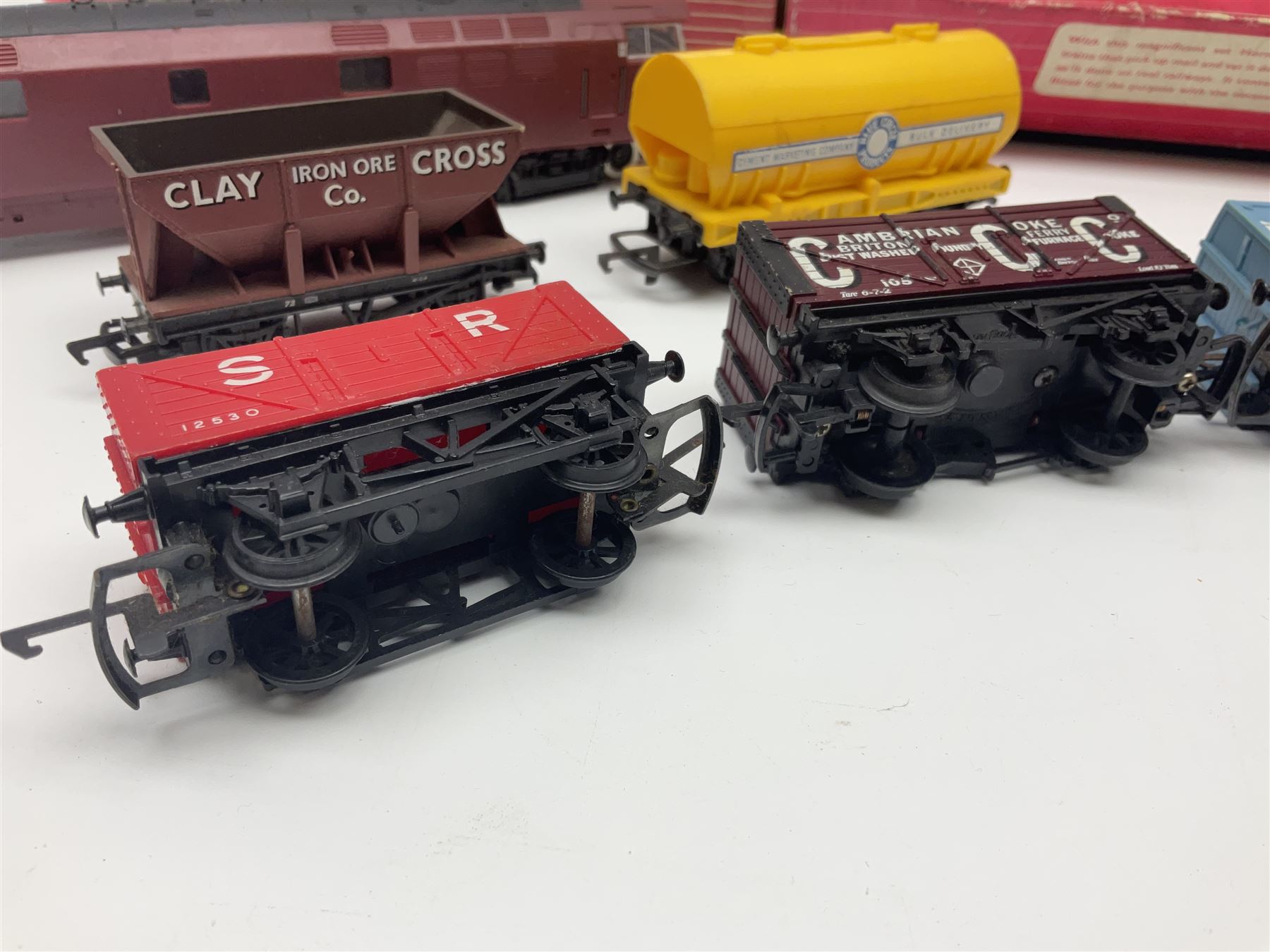 Hornby '00' gauge - LNER Heavy Goods Electric train Set with Class B12 4-6-0 locomotive No.8509, tender, seven wagons and accessories; boxed; Class 52 'Western' Diesel Hydraulic C-C locomotive 'Western Courier' No.D1062; Class 3F 'Jinty' 0-6-0 tank locomotive No.47606; and six goods wagons; two power controllers and oddments of track; all unboxed; together with Hornby Dublo TPO Mail Van Set with separate Line Side Apparatus and Junction Signals; all boxed