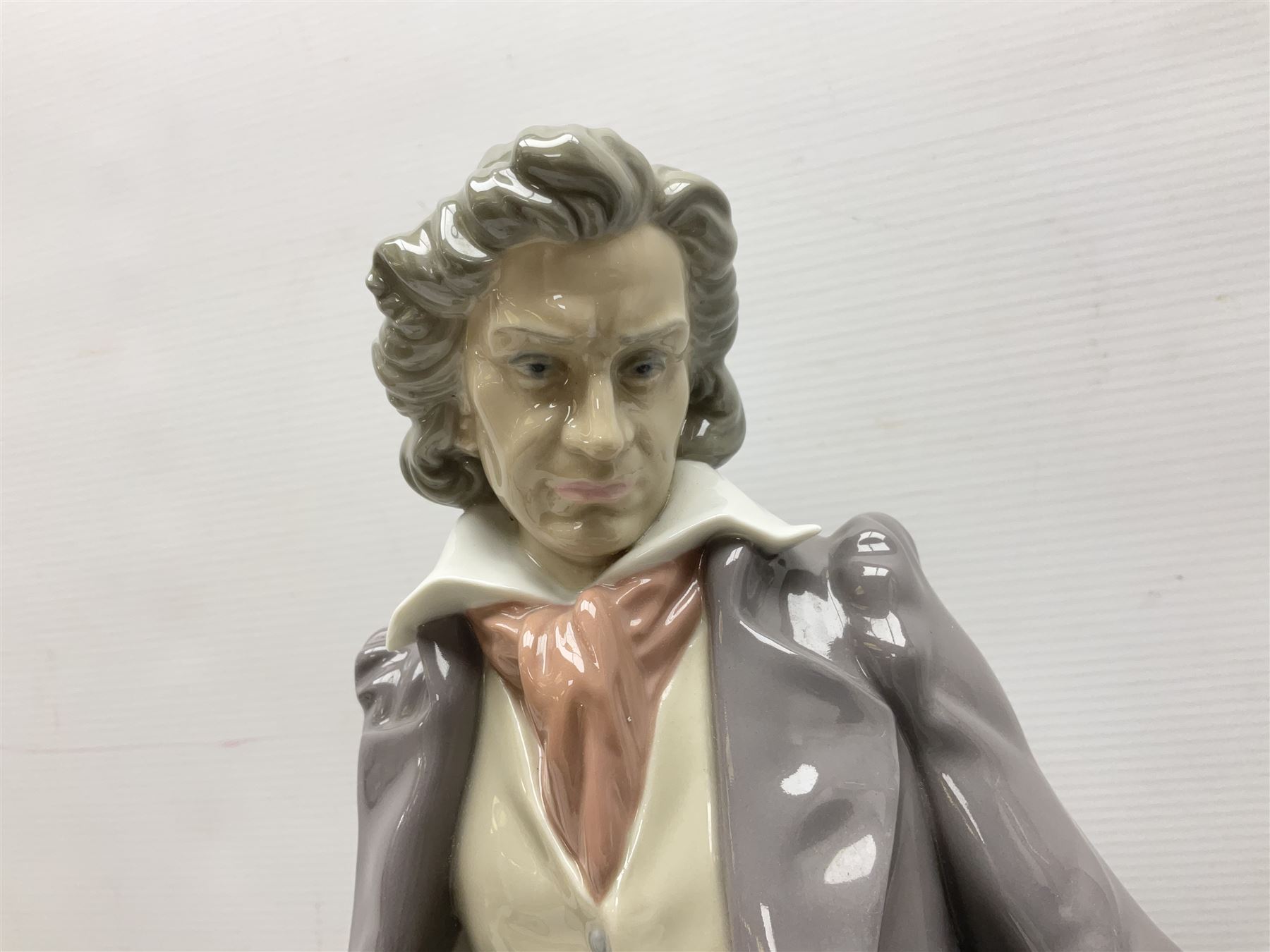 Lladro figure, Beethoven, limited edition 246/3000, Sculpted by Salvador Furio, no 5339, with original box year issued 1985, year retired 1993, H34cm