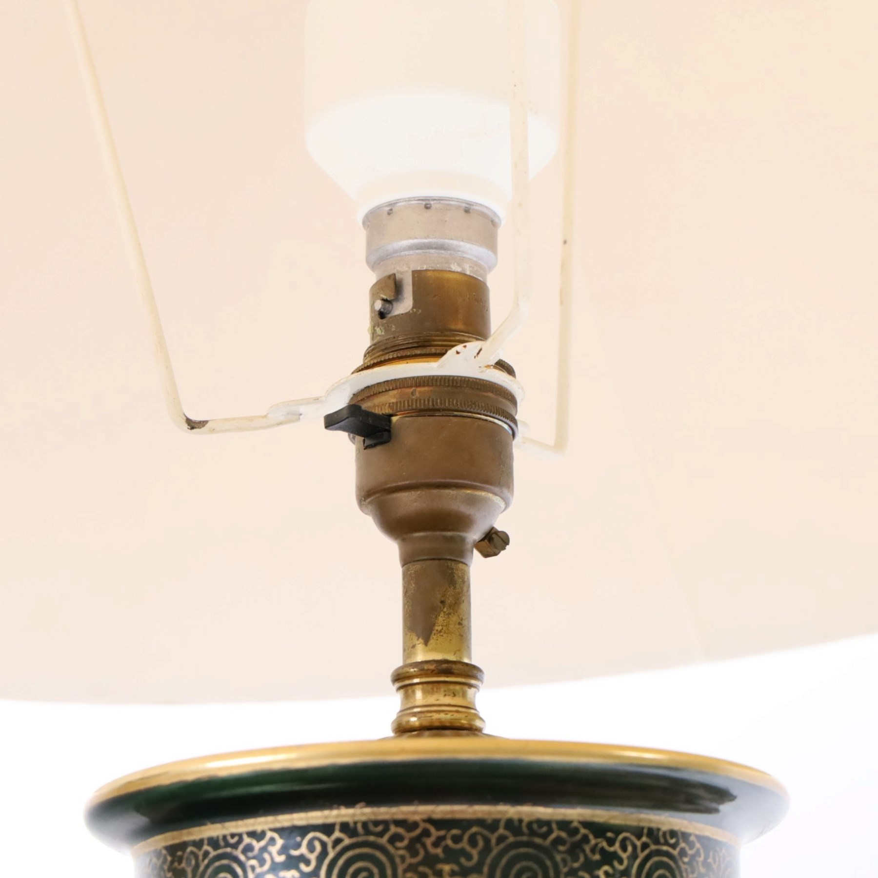 Japanese ceramics table lamp, decorated with flowers and butterflies upon a circular wooden base, H52cm