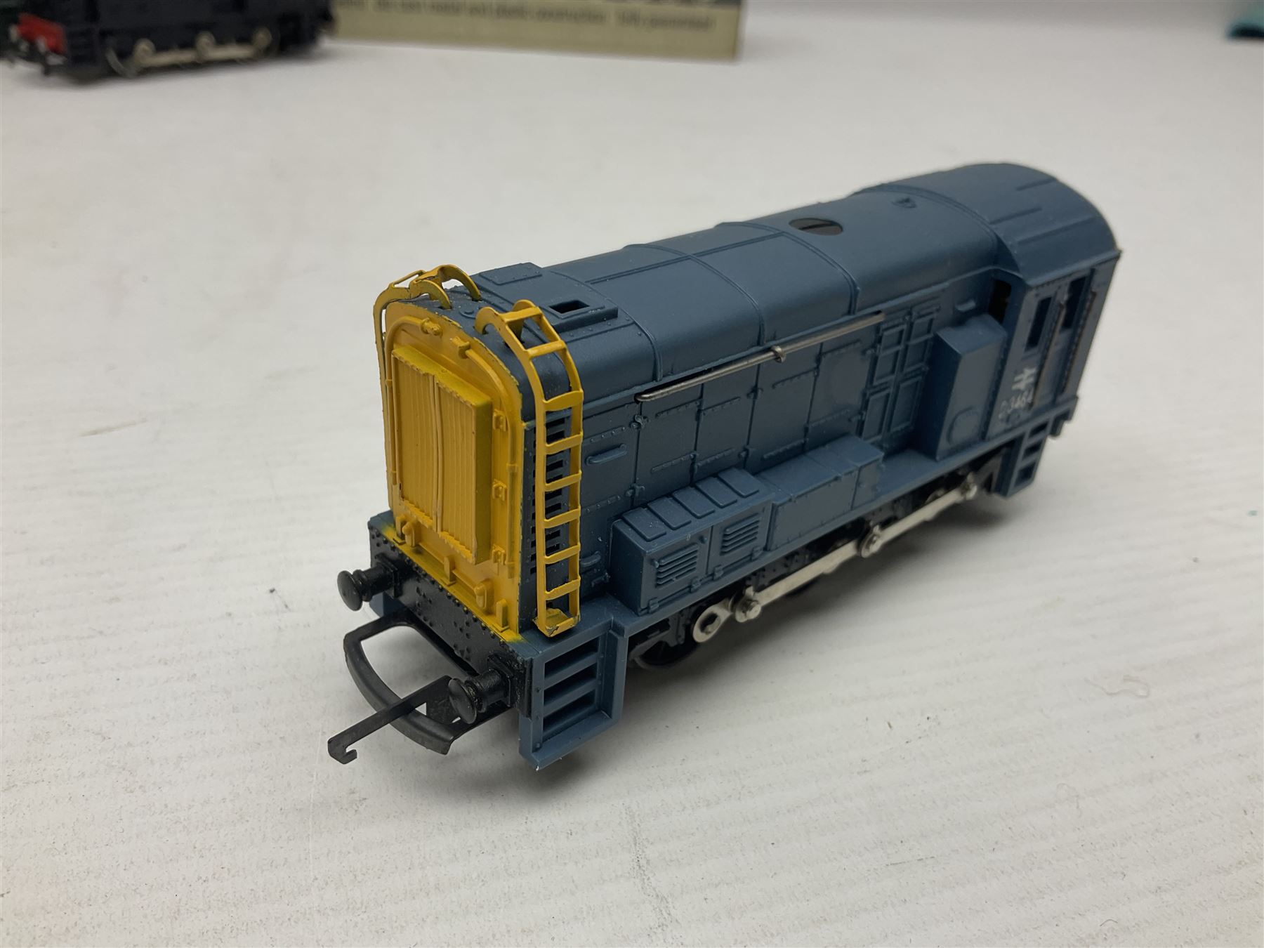Wrenn '00' gauge - three Class 08 0-6-0 Diesel Shunting locomotives - No.7124 in LMS Black; No.D3464 in BR Blue; and No.D3783 in BR Green; all boxed with instructions (3)