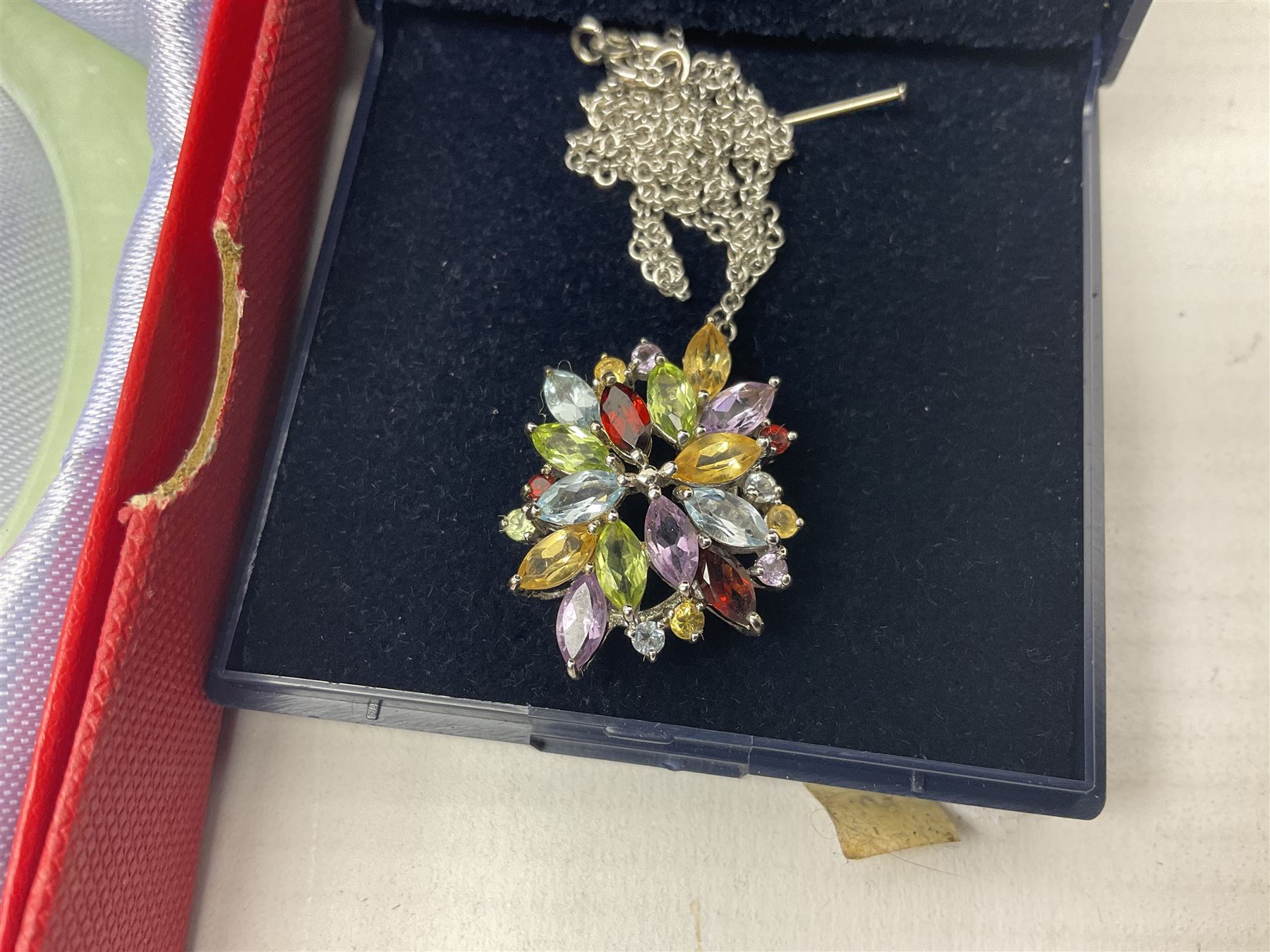 Silver stone set jewellery, including necklaces and bracelets and a collection of beaded and carved hardstone jewellery, etc