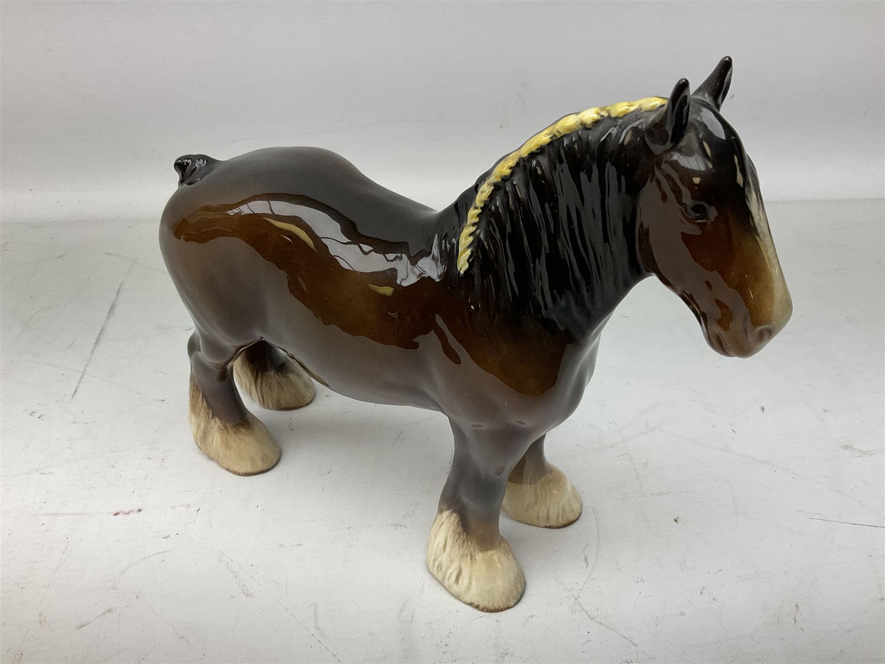 Six Beswick figures of bay horses, including large hunter no.1734, Shire horse no.818, horse with tucked head no.1549, etc (6)