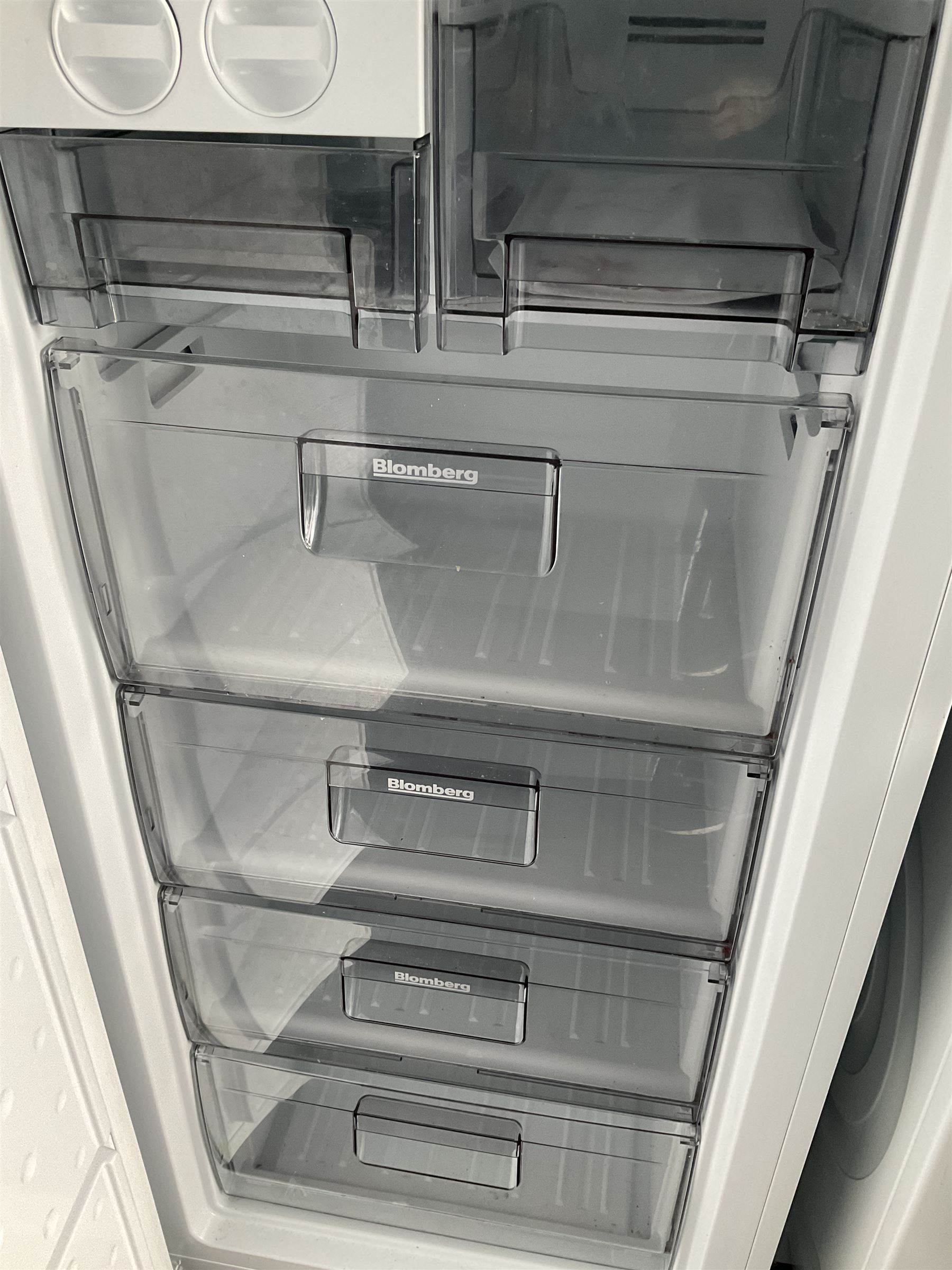 Blomberg FNT 9673 P tall upright freezer - THIS LOT IS TO BE COLLECTED BY APPOINTMENT FROM DUGGLEBY STORAGE, GREAT HILL, EASTFIELD, SCARBOROUGH, YO11 3TX