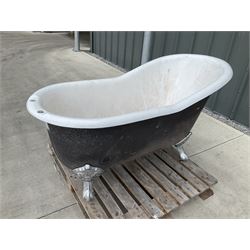 Cast iron roll top bath - THIS LOT IS TO BE COLLECTED BY APPOINTMENT FROM DUGGLEBY STORAGE, GREAT HILL, EASTFIELD, SCARBOROUGH, YO11 3TX