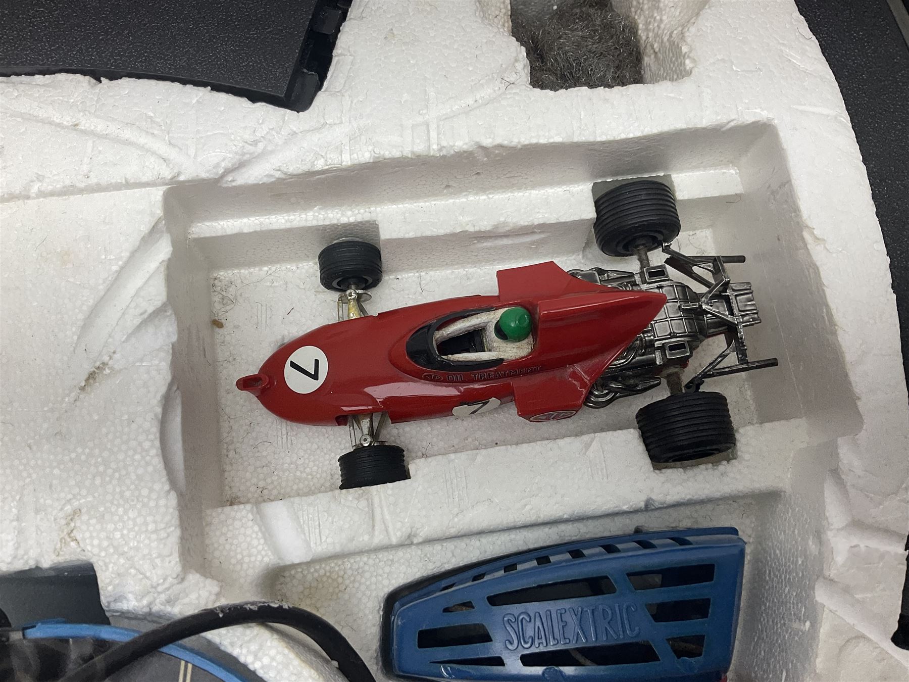 Scalextric - Scalextric 400 C587 set with March Ford 721 and JPS Formula One cars; Calibra Cup set with Motorsport Calibra and Old Spice Calibra; C8040 Track Extension Pack, Hump Back Bridge part-set and unassociated SuperSlot 1:32 scale die-cast Williams-Toyota FW29 unassembled car in four blister packs 