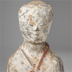 Chinese Han Dynasty grey pottery figure of a dignitary, with Oxford thermoluminescence certificate no. C466e67, H17.5cm