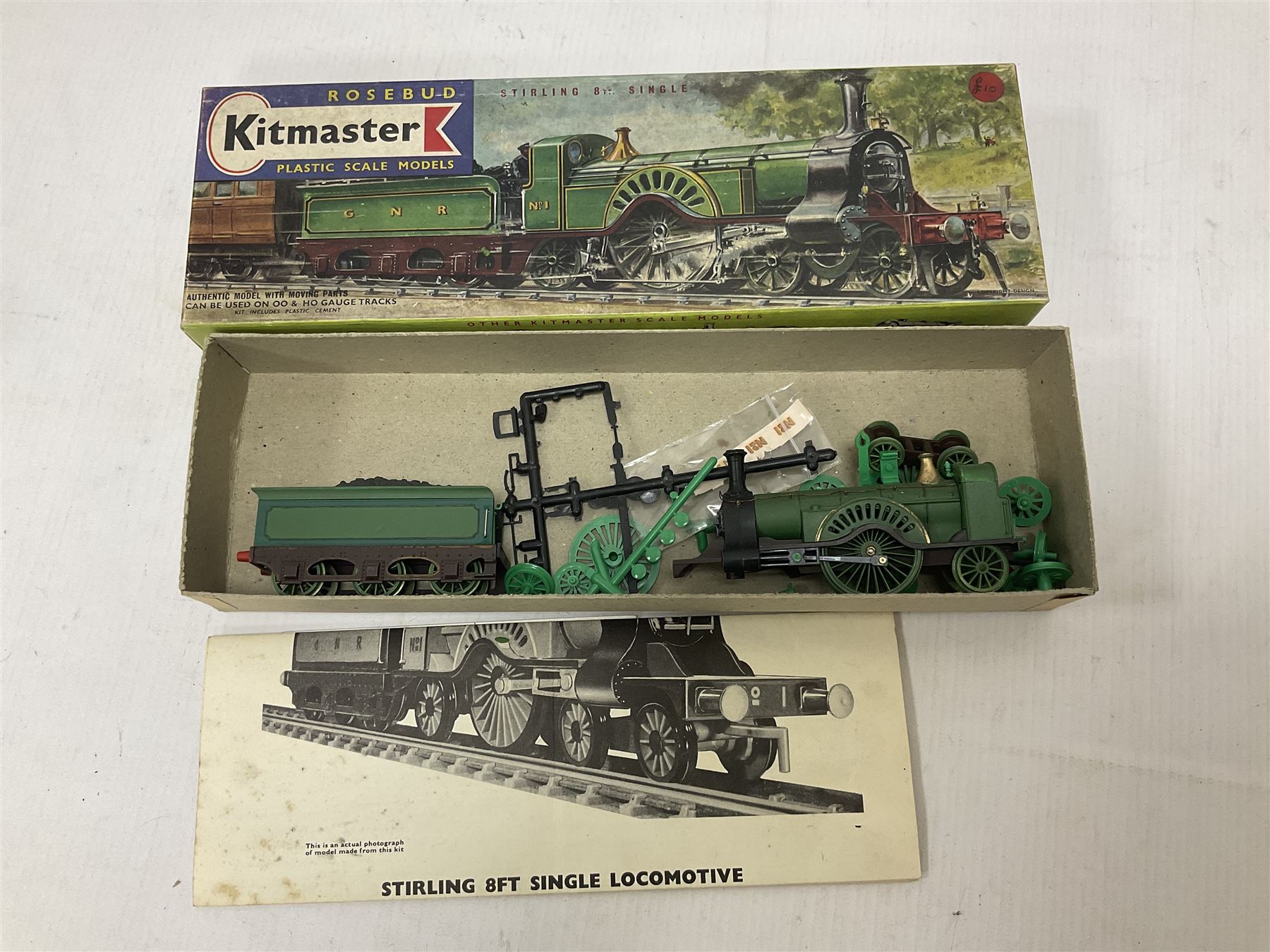 ‘00’ gauge - Airfix locomotive model kits comprising series 4 City of Truro kit and empty series 4 box, series 4 Mogul, two series 4 Harrow kits, all boxed; together with Rosebud Kitmaster Stirling kit and quantity of loose plastic locomotives and tenders from Airfix, Kitmaster, Ratio etc 