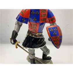 Royal Doulton Figure, Lord Olivier as Richard III, HN2881, limited edition 417/750, with certificate of authentication and original box, H28cm 