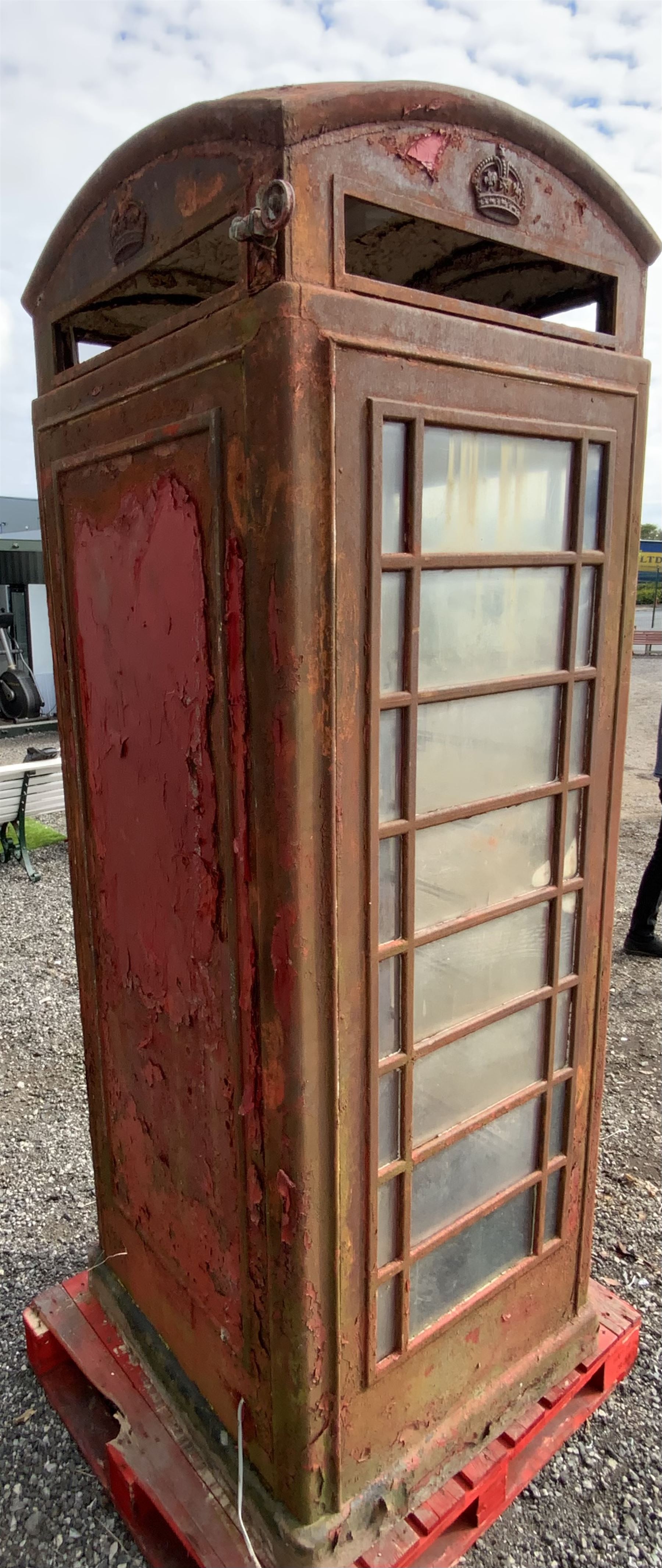 Original 1936 K6 telephone box, Tudor Crown top, painted red - THIS LOT IS TO BE COLLECTED BY APPOINTMENT FROM DUGGLEBY STORAGE, GREAT HILL, EASTFIELD, SCARBOROUGH, YO11 3TX