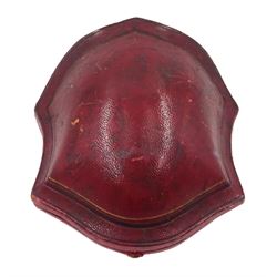 Victorian fine cameo brooch depicting Cupid and Psyche, in 18ct gold Etruscan Revival gold wirework mount, the reverse indistinctly signed Lamary, in original fitted silk and velvet lined case