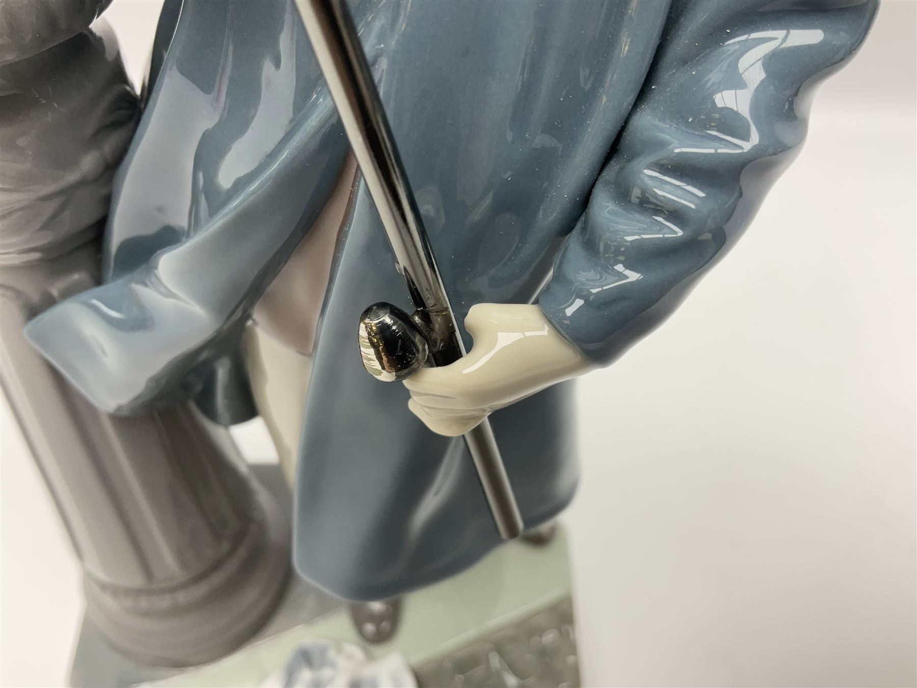 Lladro figure, The Lamp Lighter no 5205, with original box H47cm