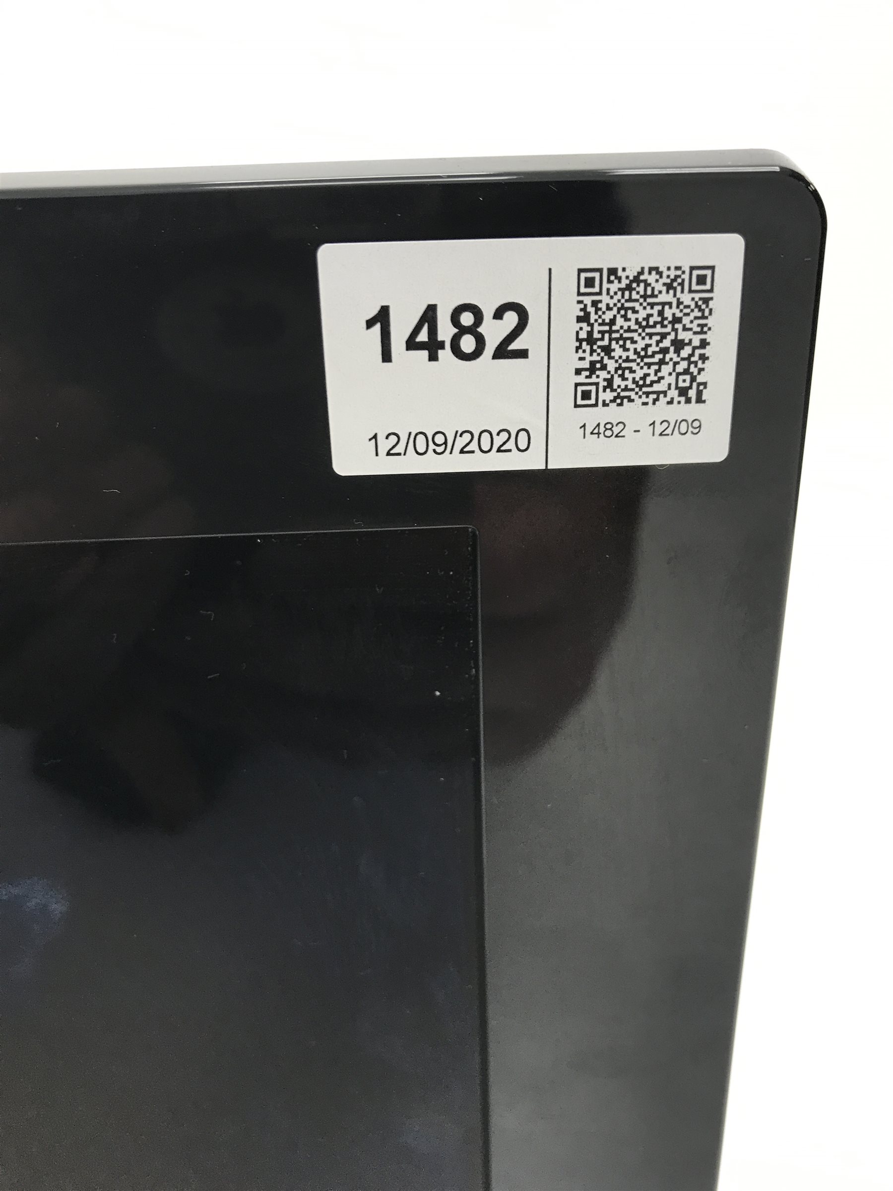 Panasonic TX-L32E30B 32'' television with remote