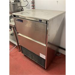 ITV G NG-80A stainless steel ice maker - spares or repairs- LOT SUBJECT TO VAT ON THE HAMMER PRICE - To be collected by appointment from The Ambassador Hotel, 36-38 Esplanade, Scarborough YO11 2AY. ALL GOODS MUST BE REMOVED BY WEDNESDAY 15TH JUNE.