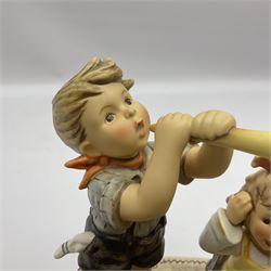 Large Hummel figure group by Goebel, Noisemakers, limited edition 282 of 2000, H17.5cm