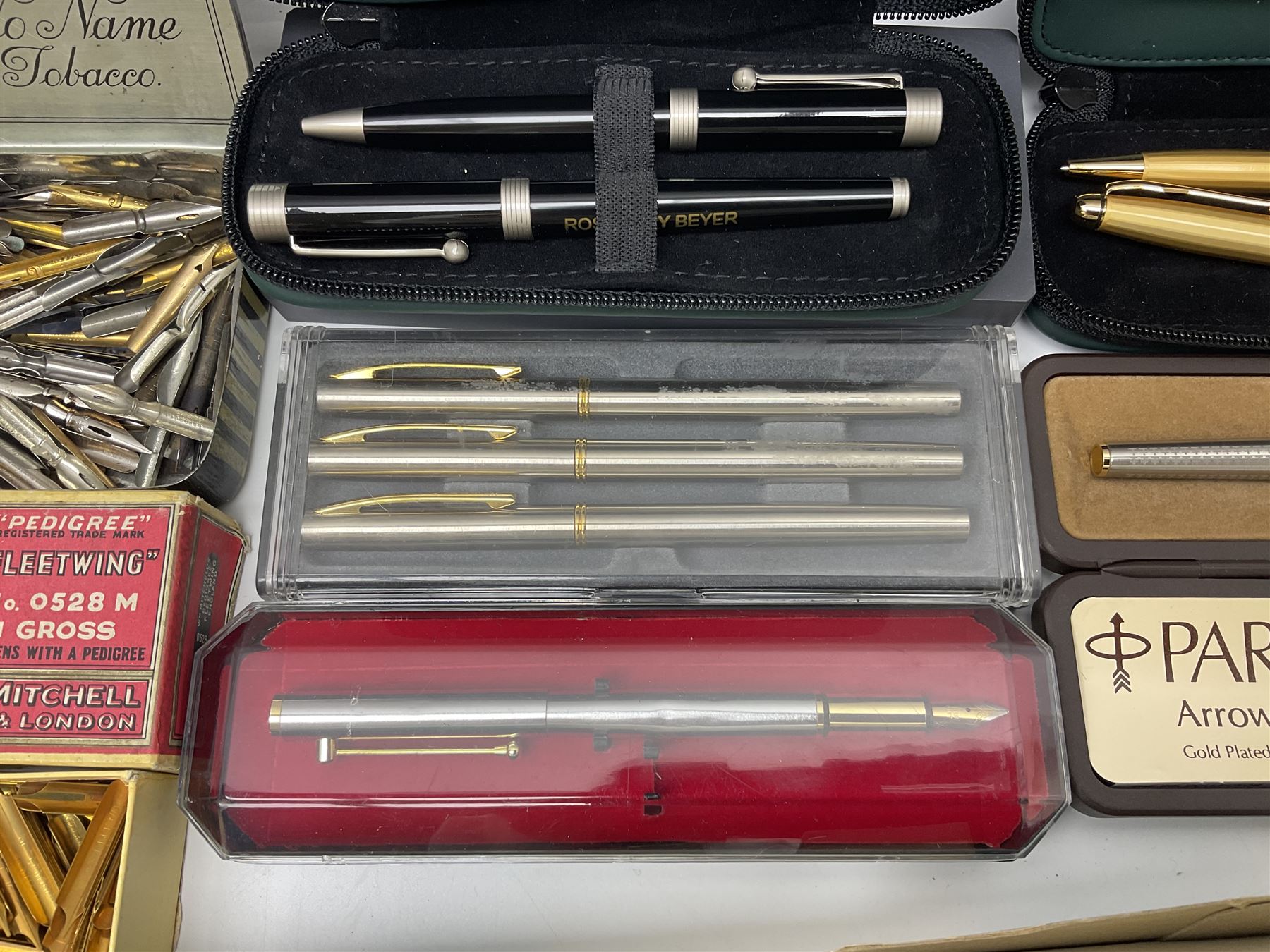 Large quantity of fountain and calligraphy pens, to include examples by Parker, Waterman, Platignum, Universal and Osmiroid, together with a selection of nibs