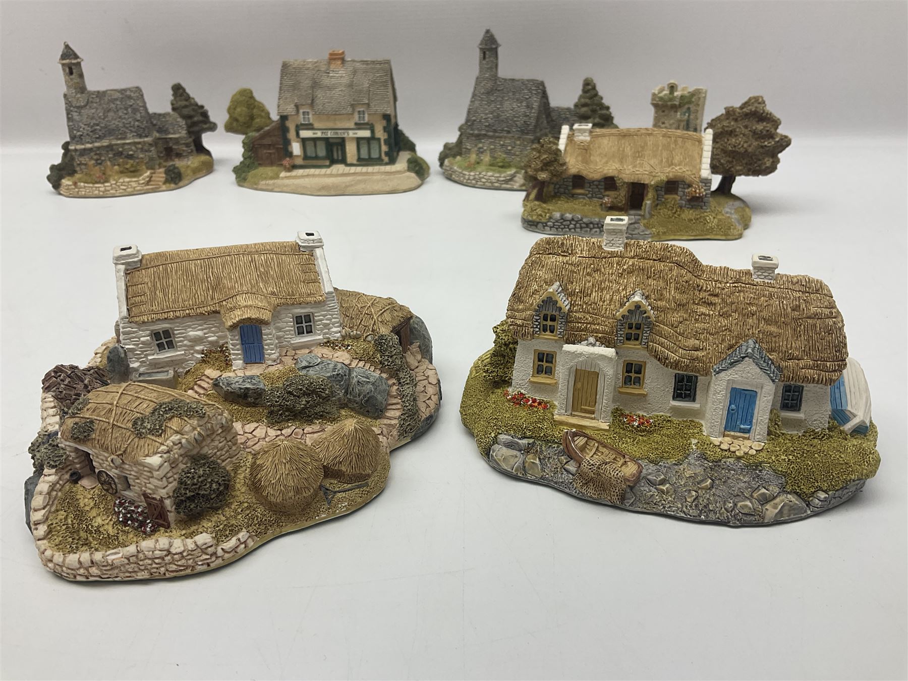 Sixteen Lilliput Lanes from the Irish Collection, to include Kilmore Quay, Causeway Cottage, Blarney Castle, Quite Cottage etc, all with boxes and deeds 
