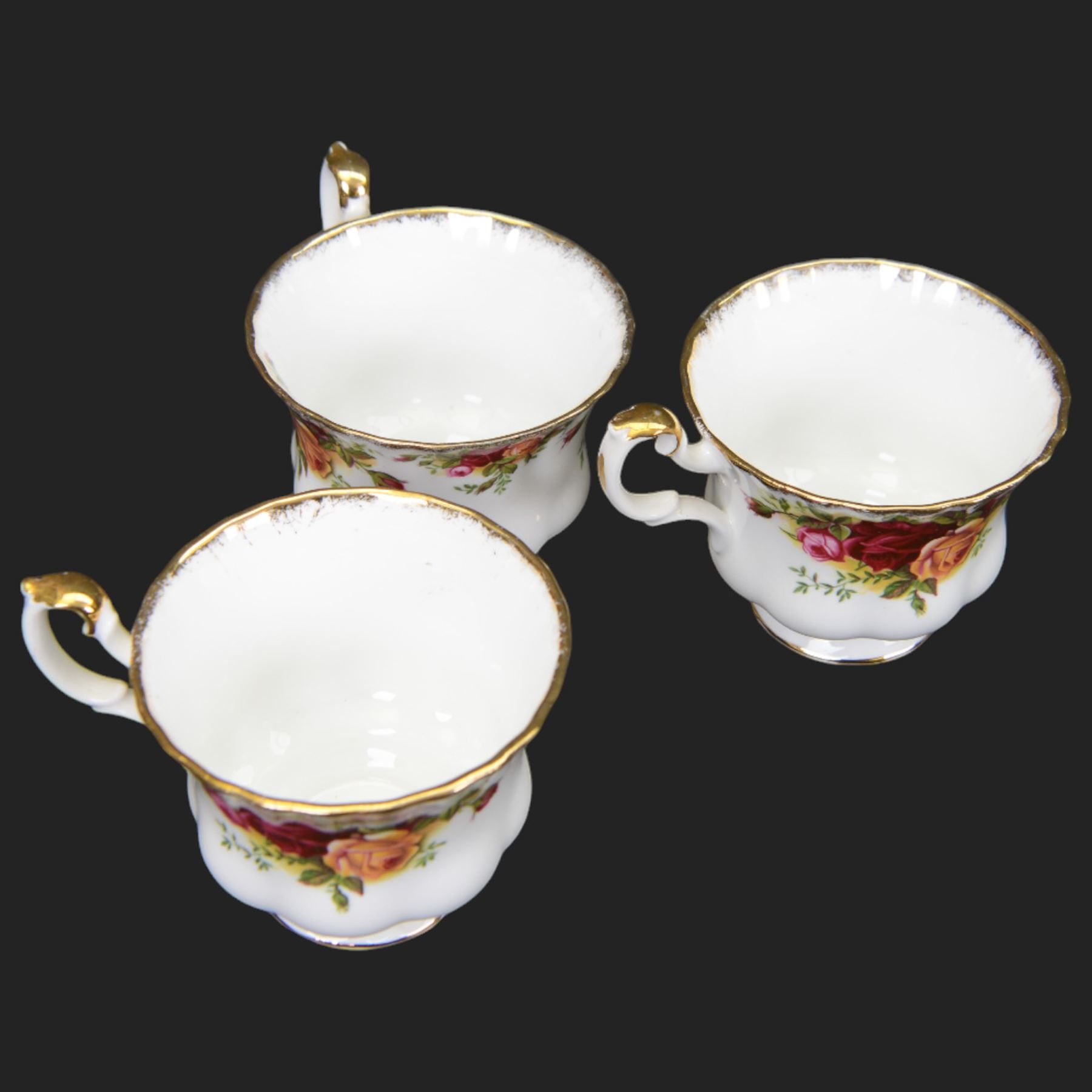 Royal Albert Old Country Roses part tea and dinner service for six, including dinner plates, bowls, cups and saucers etc 