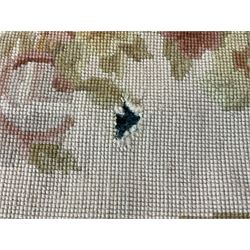 Late 20th century French style needle work Aubusson rug, circular field decorated with floral garlands and flower head motifs, multi-band border