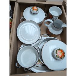 Midwinter Stonehenge dinner and tea wares, including cups, bowls, plates, etc