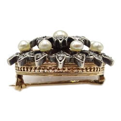  Victorian pearl and diamond circular brooch, set in gold and silver  