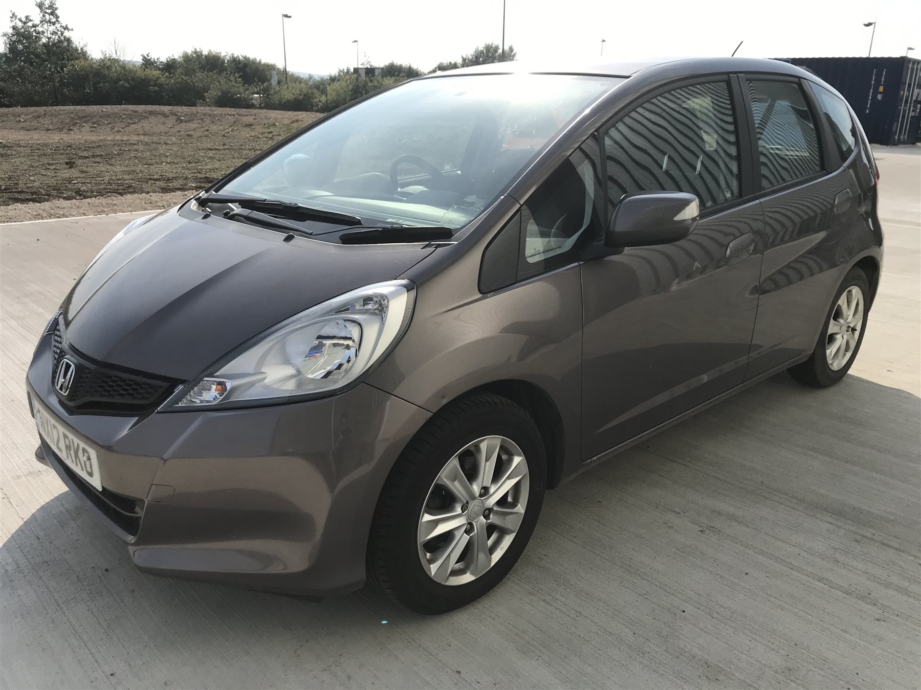 2012 Honda Jazz 1.4 i-VTEC ES CVT. 5 doors, automatic transmission, petrol, climate control, electric windows. 32,000 miles from new. Alloy wheels. No V5 present, No MOT. From local estate.