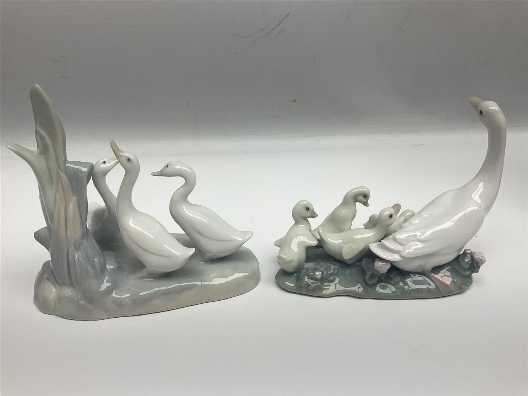 Lladro Turtle dove, together with six Lladro geese, and five other geese figures  