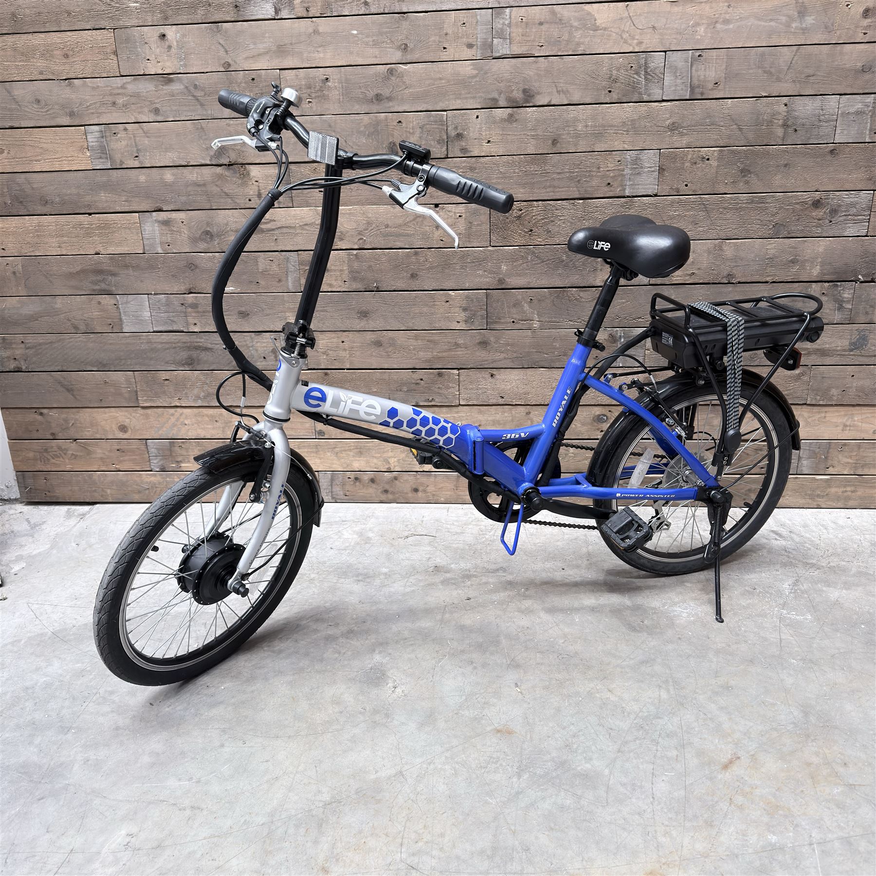 ELife Royal electric assisted bike with charger
