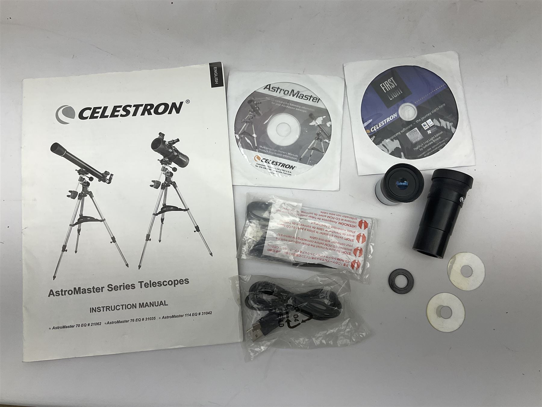 Celestron Astromaster 114 telescope and tripod stand, F=1,000mm, D=114