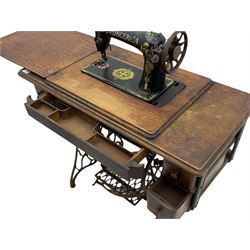 Singer treadle sewing machine and table top sewing machine (2)