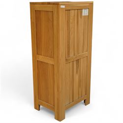 Modern light oak tallboy, the case fitted with six drawers including two pairs of short upper drawers and three full-width below, square pull handles throughout, supported on straight square legs with inset side panels