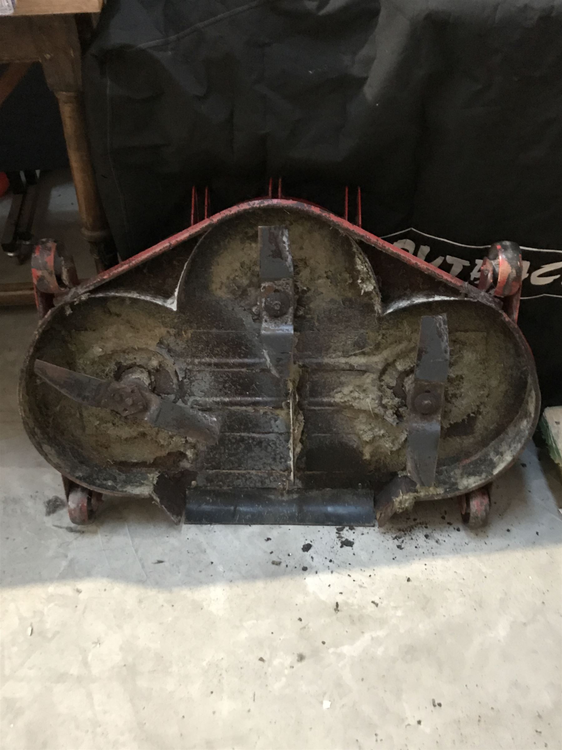 Westwood T1800 sit on mower with grass collector and other ancillaries 